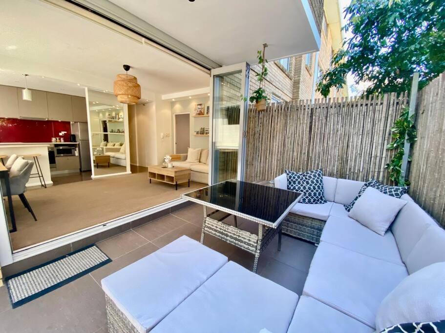 Beautiful 1 Bedroom Unit 1 Block From Coogee Beach Sydney Exterior photo